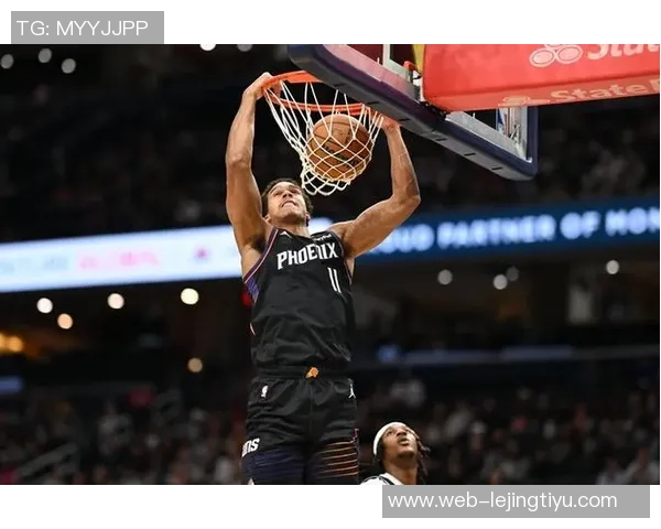 伊戈达罗罚球失手阿伦飞身救球重夺球权引发比赛悬念